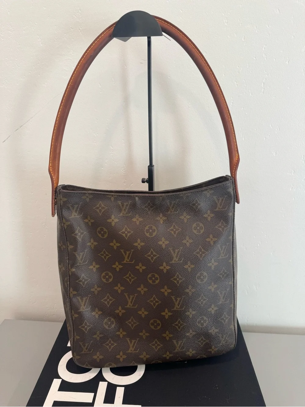 Louis Vuitton Monogram looping Shoulder Bag